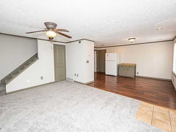 5th image of 1651 Mentor Ave APT 2107