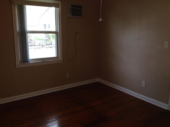 3rd image of 406 W Ocean Ave APT A