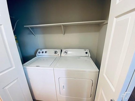5th image of 11111 NE 12th St #C406