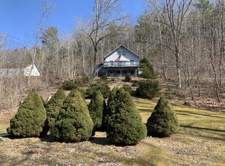 110 Bog Rd, Rockland, ME 04841