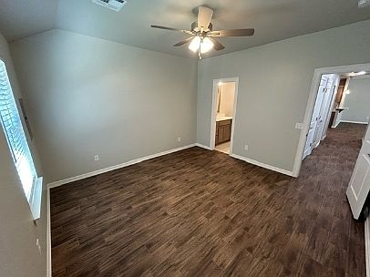 5th image of 616 Maleah Pl #A