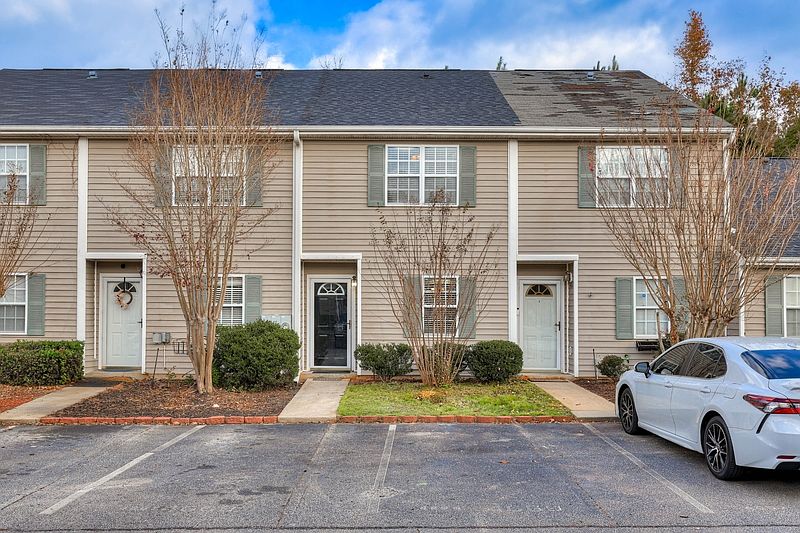 1st image of 4669 Brookwood Ln #1