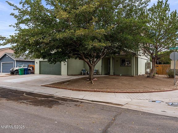 3rd image of 231 Poppy Hills Dr
