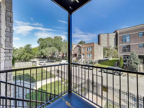 4th image of 4244 S Langley Ave #2