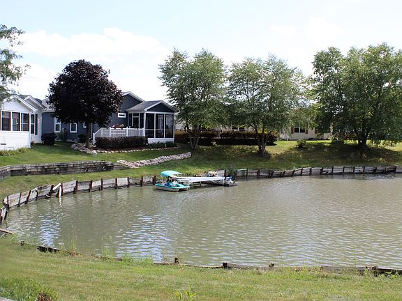 3rd image of 2320 Horseshoe Ct