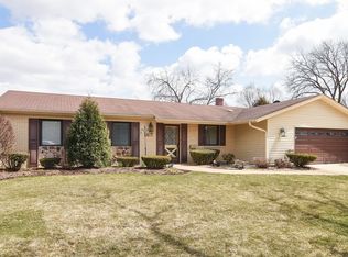617 N Rohlwing Rd, Palatine, IL 60074