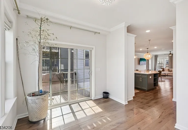 21 Dahlia Dr — Photo 10