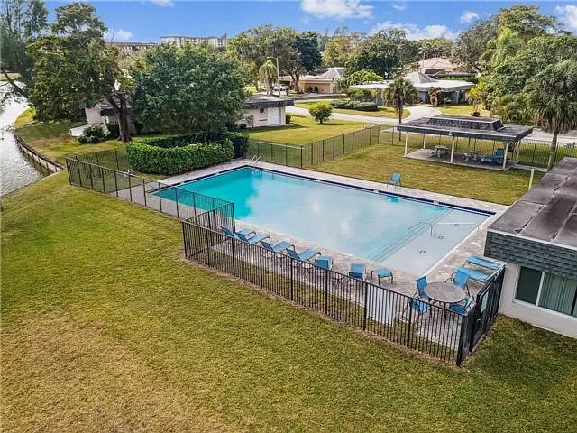 5704 S Travelers Palm Ln — Photo 10