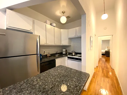 Rented by R New York | media 5