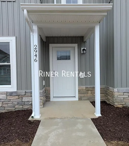2946 Locust Grove Ct — Photo 1