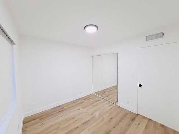 4th image of 4180 Marlton Ave #11