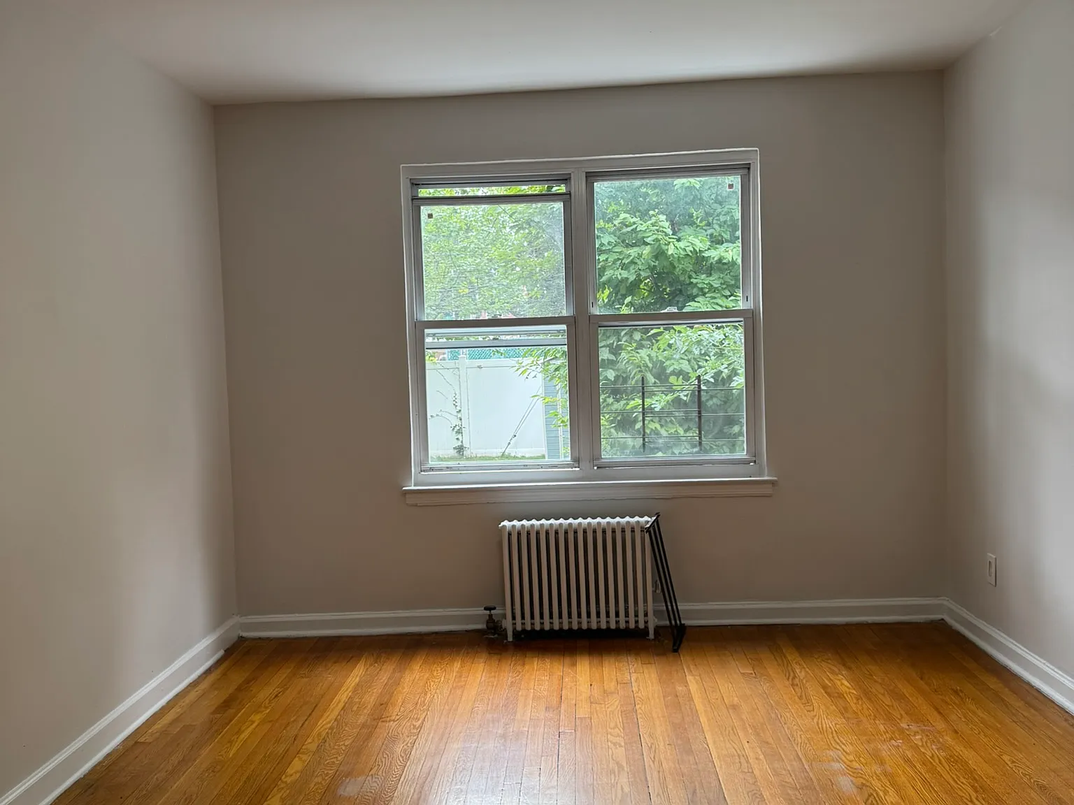 140-14 Jewel Avenue — Photo 2