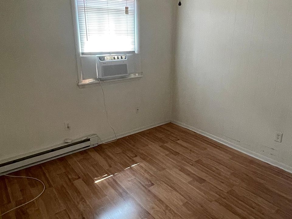 2nd image of 234 South St APT 1