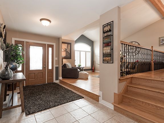 2nd image of 8124 Brookside Glen Dr