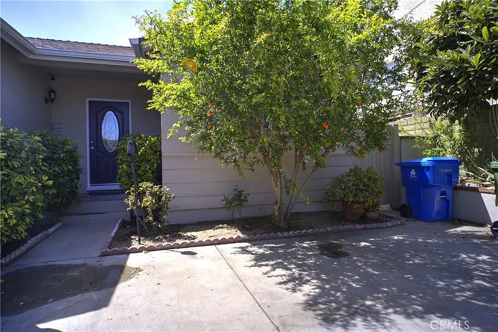 Building Photo - 8163 Willis Ave