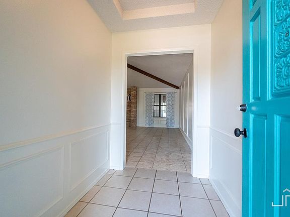 4th image of 3705 Briargrove Ln
