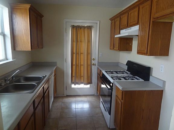 4th image of 5977 Equinox Ct