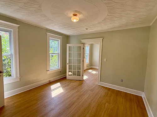 914 Buenzli Ct #1L Photo 1
