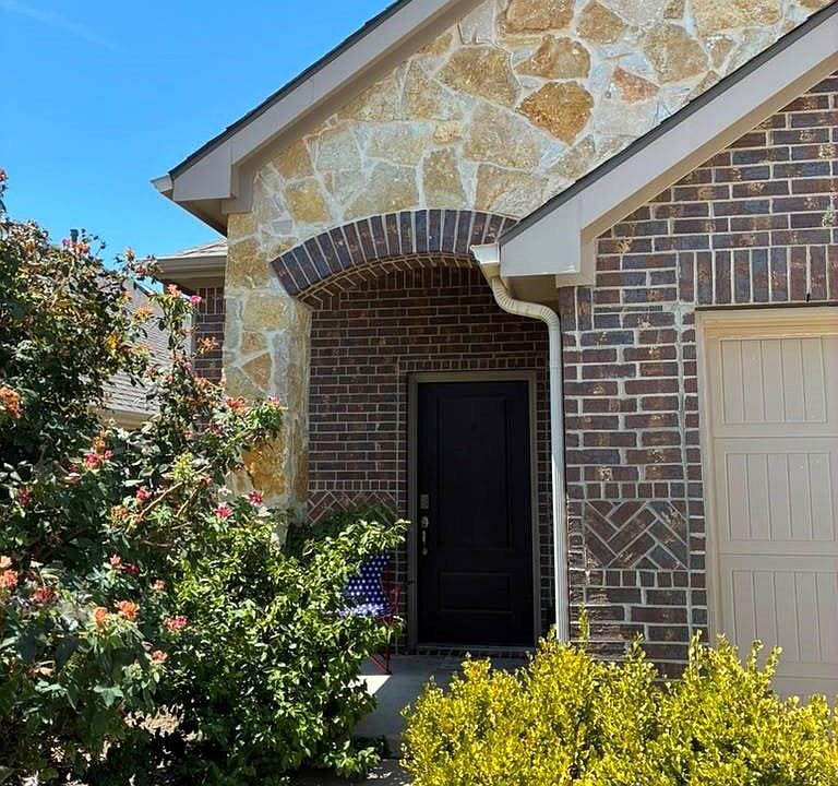 1st image of 2729 Pease Dr
