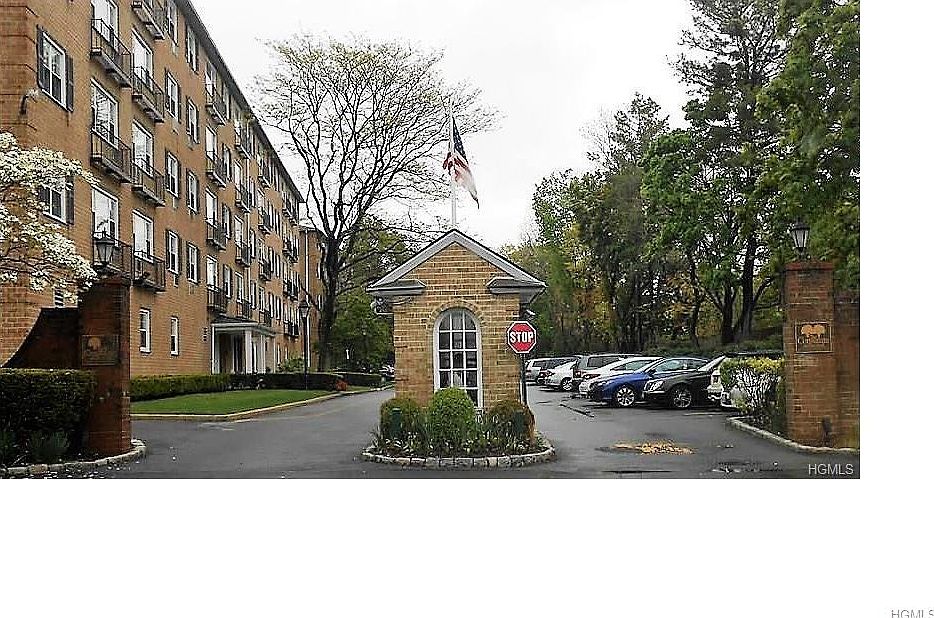 1st image of 4 Consulate Dr APT 1E
