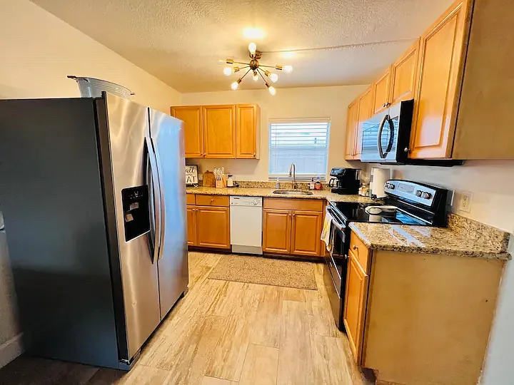 204 Adams Ave #1 — Photo 1