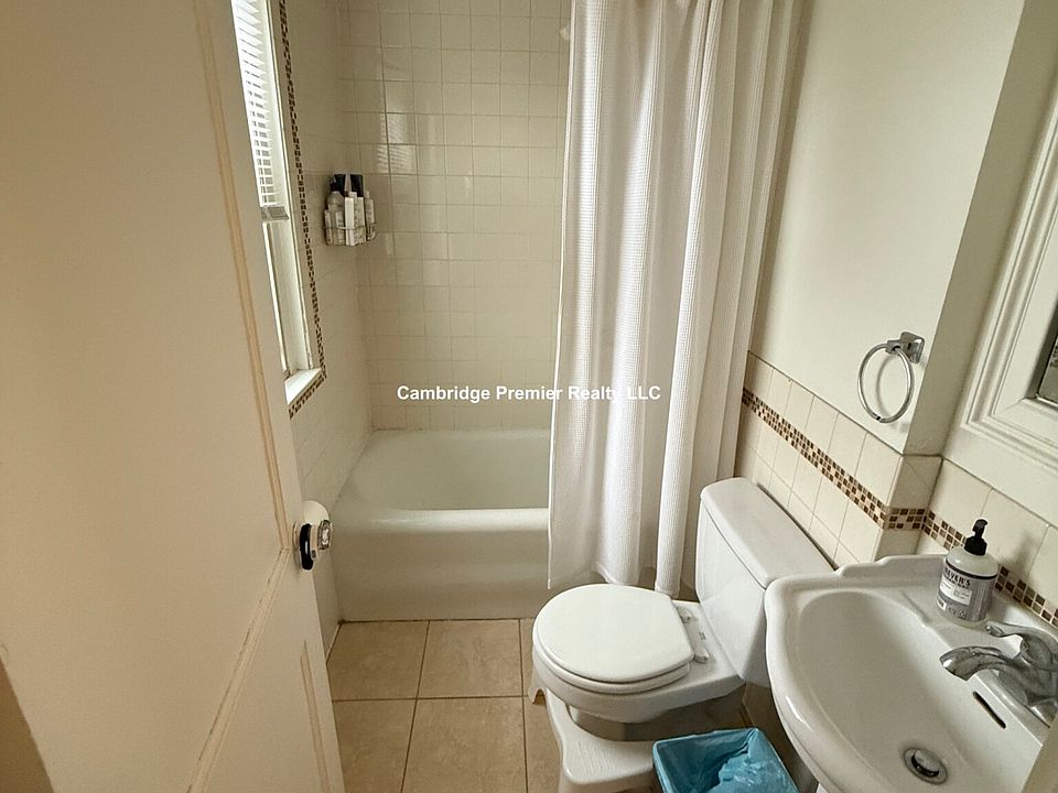 1st image of 18 Garden St #60