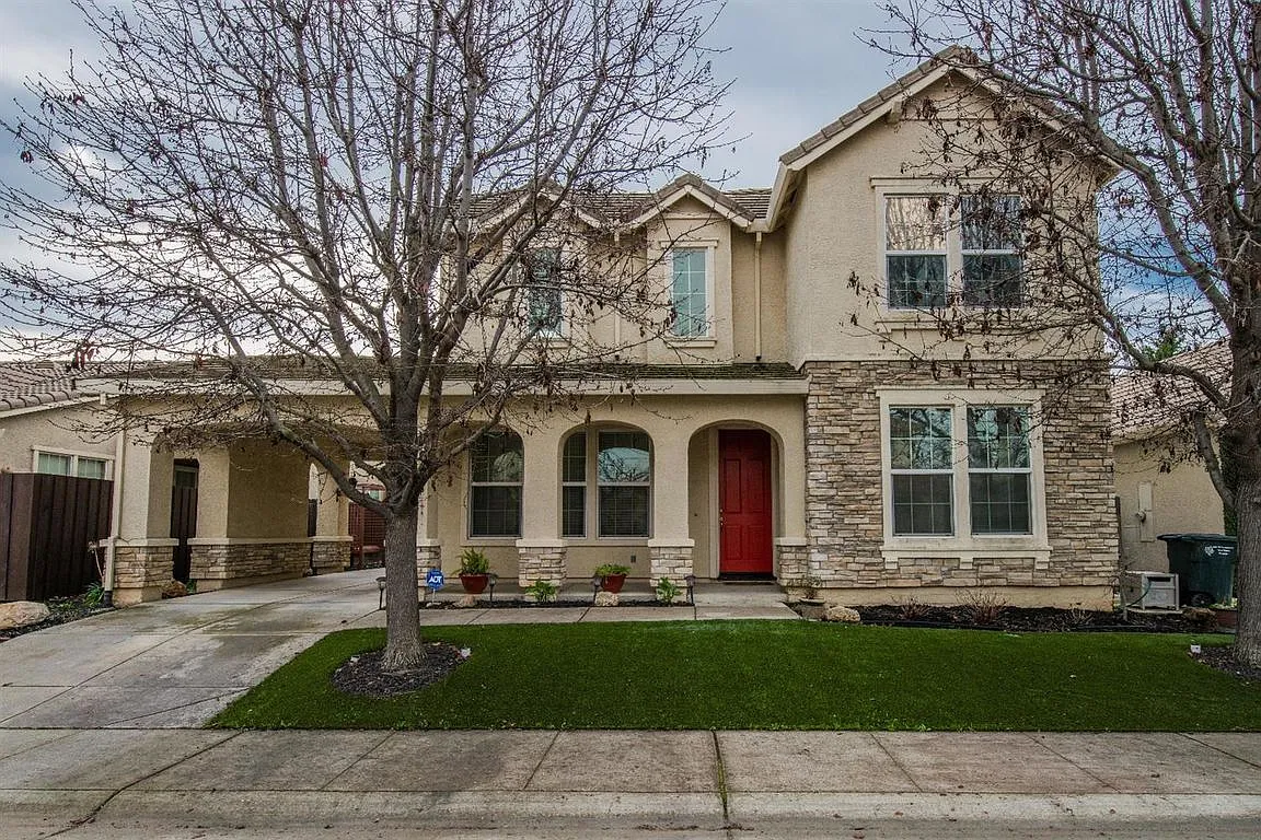 3356 Mas Amilos Way photo 1