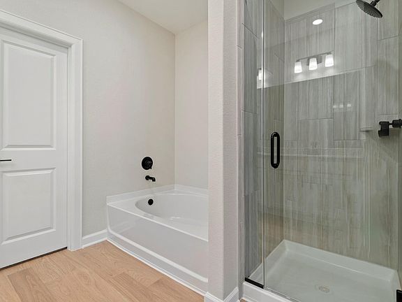 4th image of 21550 Bluebonnet Bay Dr