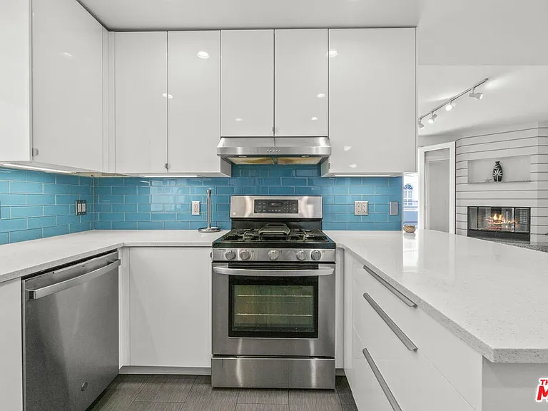123 Galleon St #B — Photo 3