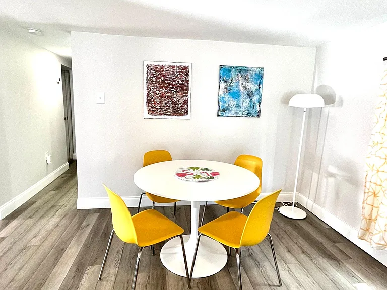112 N Harvard Ave #1 — Photo 8