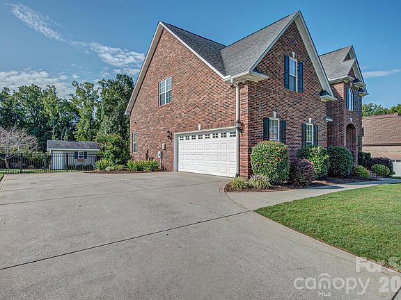 4th image of 5508 Tillery Ln