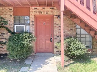 206 Rue Royale #B, Lafayette, LA 70507