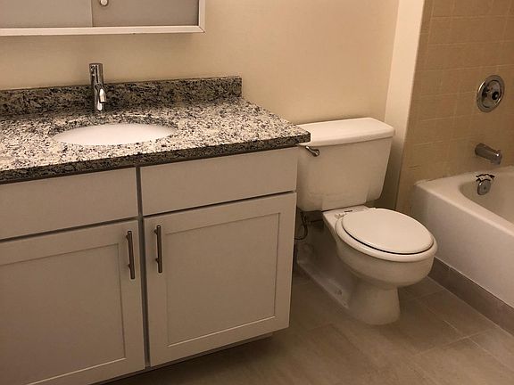 5th image of 753 Highland Ave #205