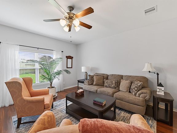 5th image of 28021 Irving Dr