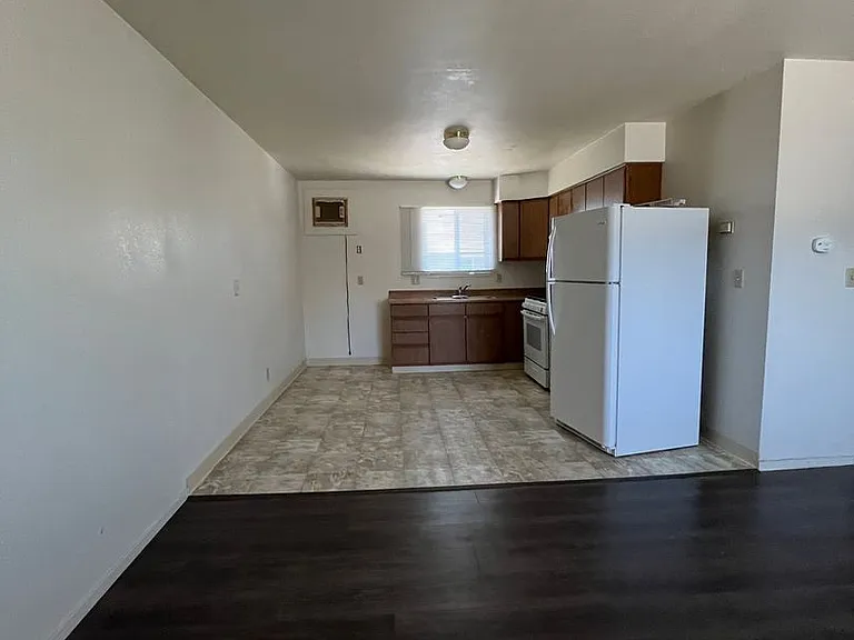 510 E 1st St, Hawthorne, NV 89415 — Photo 17