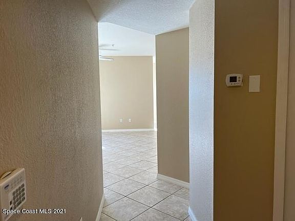 3rd image of 1747 Sophias Dr APT 206