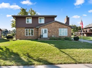 821 SE Uehlamar Dr, Ankeny, IA 50021