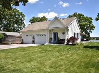 8 Windward Way, Waterford, CT 06385