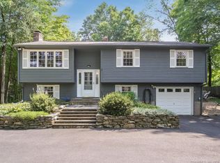 28 Waterhole Rd, Colchester, CT 06415