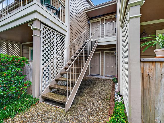 5th image of 1880 White Oak Dr APT 143