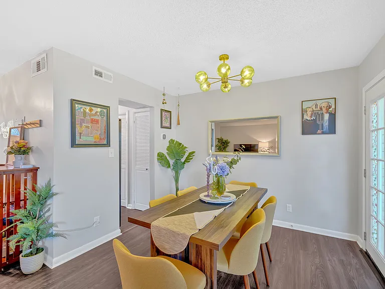 7540 Chatham Cir — Photo 20