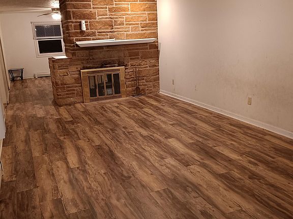 4th image of 1604 Parkside Ct