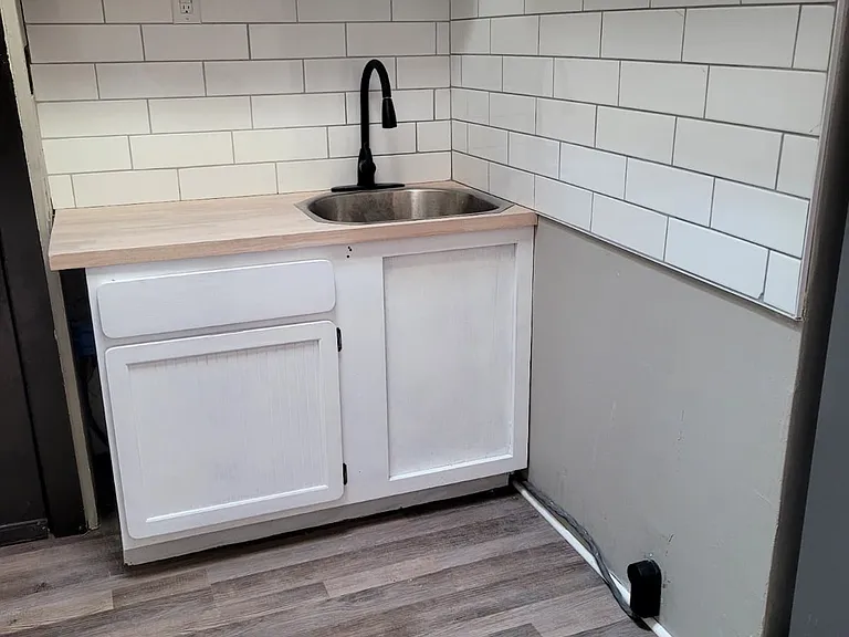 1443 Fairview St #4 — Photo 3