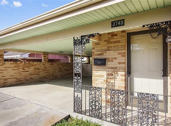 3rd image of 2745 Somerset Dr