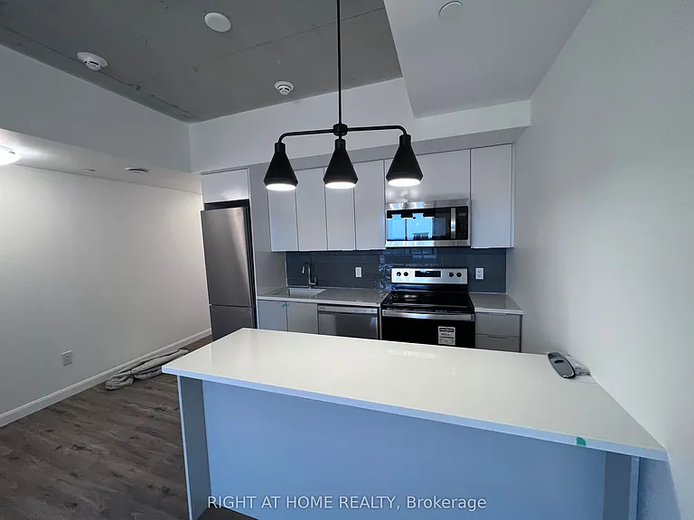 7 Erie Ave #711 — Photo 15