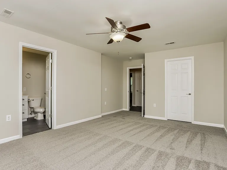 1620 Beverly Dr — Photo 4