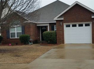 112 Monticello Dr, Byron, GA 31008