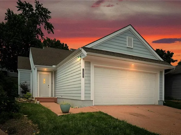 1425 NW Birdseye Ct, Blue Springs, MO 64015