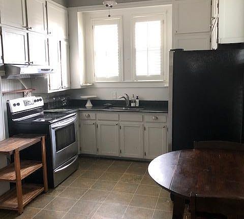 5th image of 1311 N State St