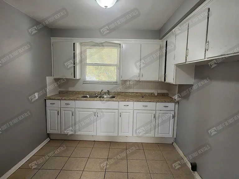 3666 Devonshire Rd — Photo 20